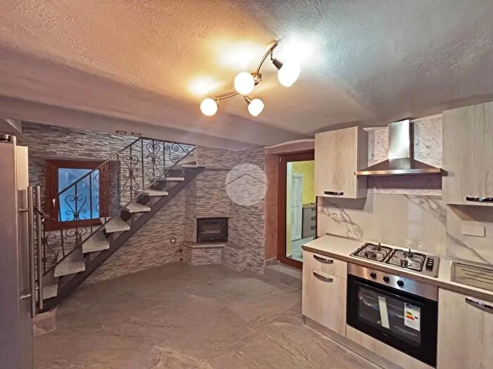 Casa con 5 locali in vendita in Pinerolo