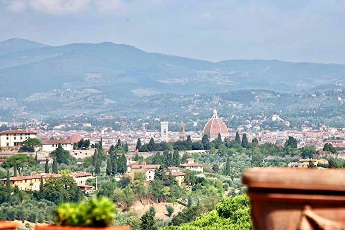 Appartamento con 6 locali in affitto in Via della Torre del Gallo, Michelangelo Poggio Imperiale, Firenze