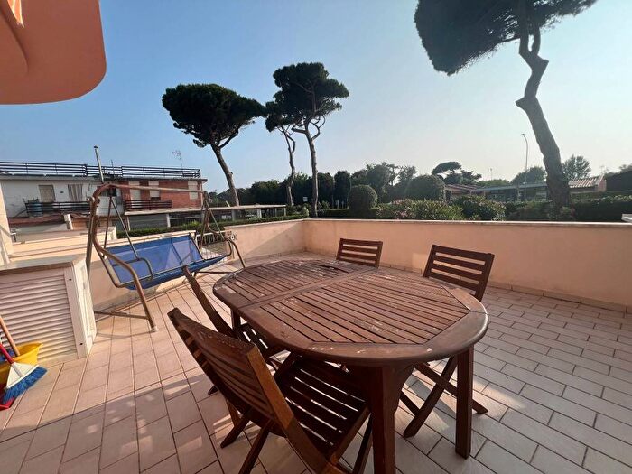 Appartamento monolocale in affitto in Viale del Tirreno, Tirrenia, Pisa