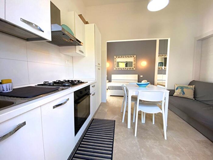 Appartamento monolocale in affitto in Via Giovanni Pascoli, Centro, San Vincenzo