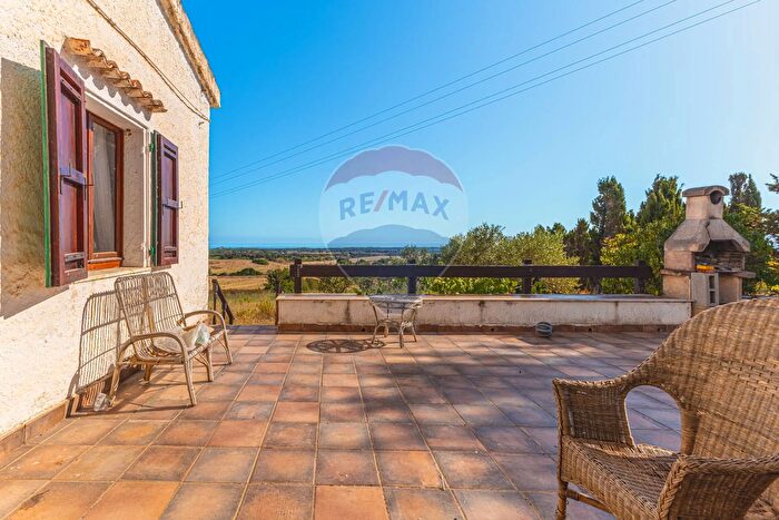 Casa con 6 locali in vendita in Strada Vicinale Lizzos, Sassari