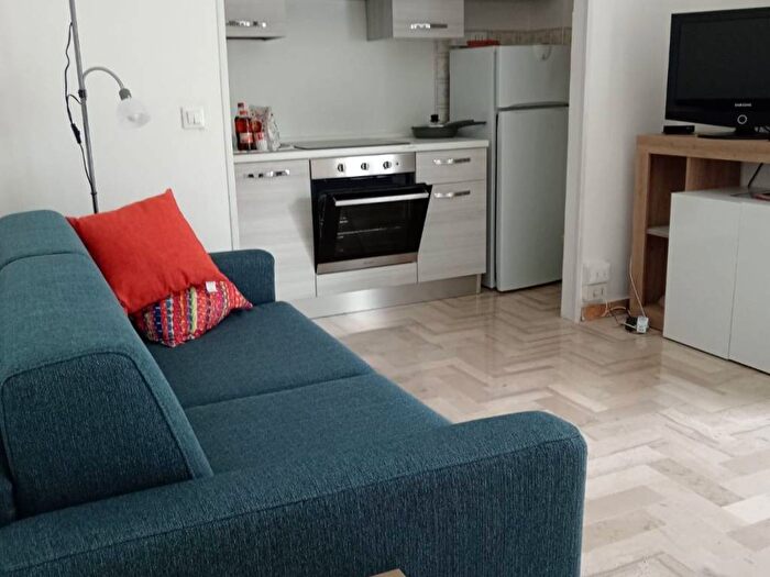 Appartamento bilocale in affitto in Via Venezia, Borghetto Santo Spirito