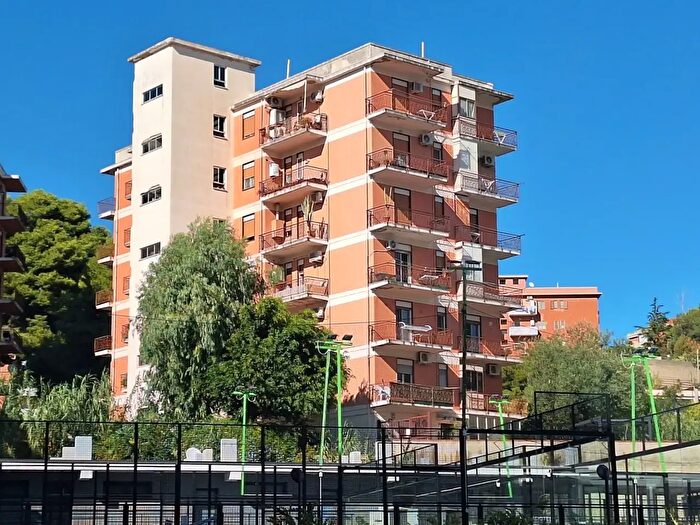 Appartamento con 5 locali in vendita in Via Leonardo Sciascia, Messina