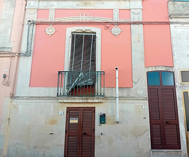 Casa quadrilocale in vendita in Poggiardo