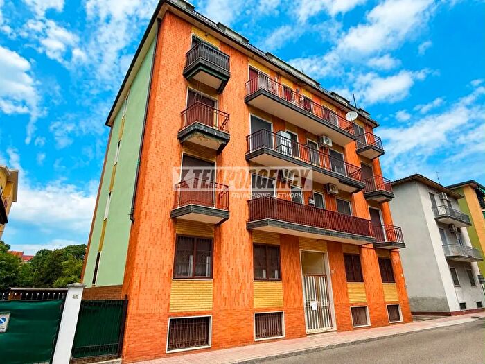 Appartamento bilocale in vendita in Via Varese, Rozzano