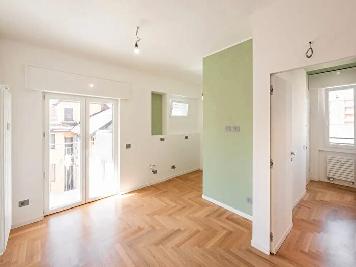 Appartamento bilocale in vendita in Via Alessandro Visconti dAragona, Milano