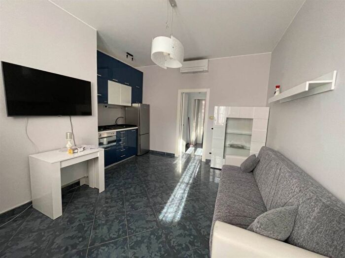 Appartamento bilocale in affitto in VIA DELLE FORZE ARMATE, Gambara, Milano