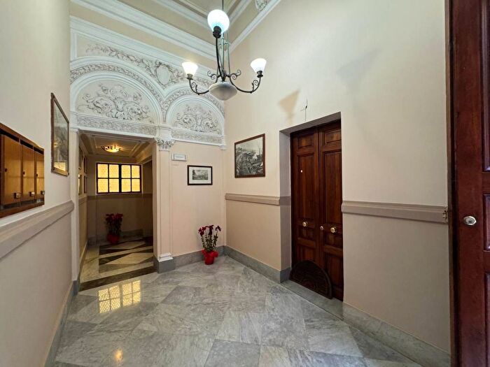 Appartamento monolocale in affitto in Via Cesare Battisti, Battisti Avignone, Messina