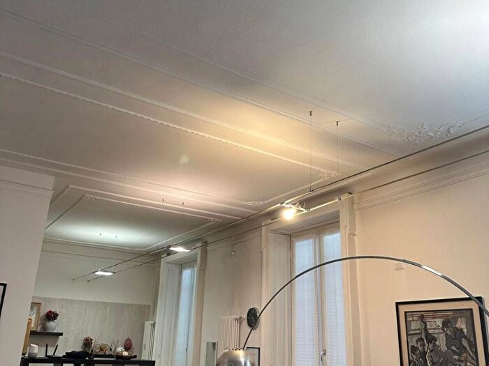 Appartamento monolocale in affitto in Palestro, Milano