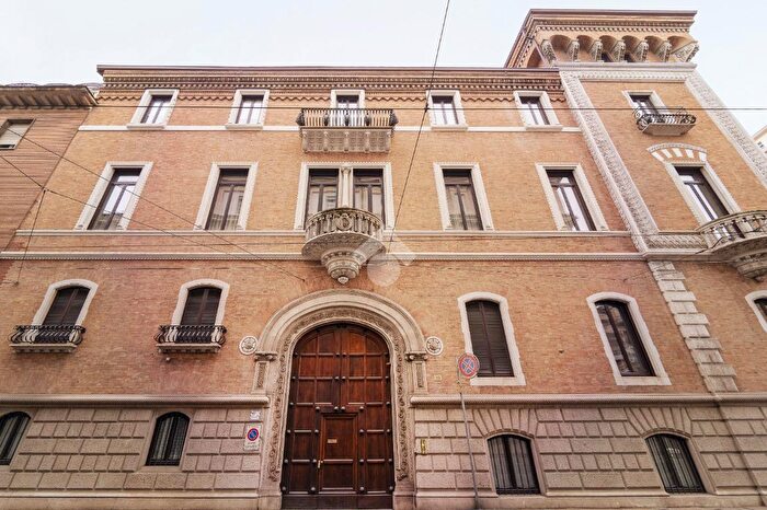 Appartamento trilocale in affitto in Via dellArsenale, Torino