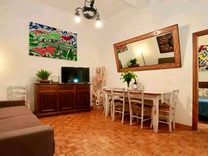 Appartamento quadrilocale in affitto in Via Faenza, Santa Maria Novella, Firenze