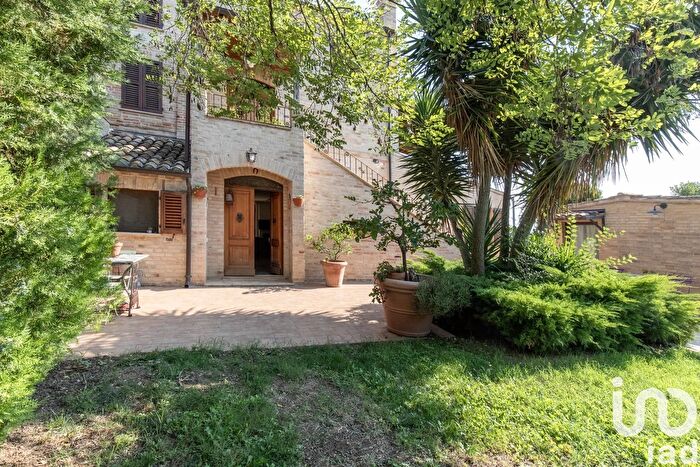 Appartamento con 5 locali in vendita in Strada Cretarola, SantElpidio A Mare