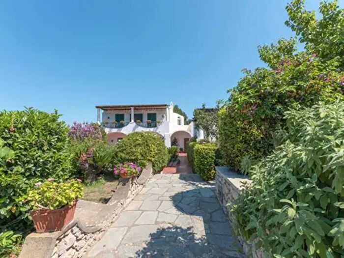 Casa con 6 locali in vendita in Anacapri