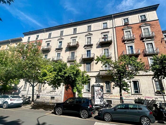 Appartamento bilocale in affitto in Via Olona, Corso Genova, Milano