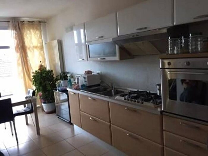 Appartamento con 5 locali in affitto in Neighbourhood Marina Di Massa Centro, Marina di Massa Centro, Massa