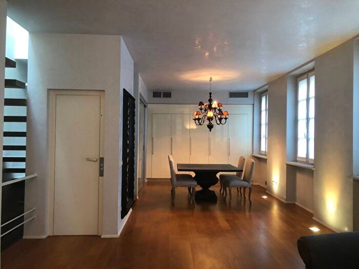 Casa con 5 locali in affitto in Strada Luigi Carlo Farini, Centro Storico, Parma