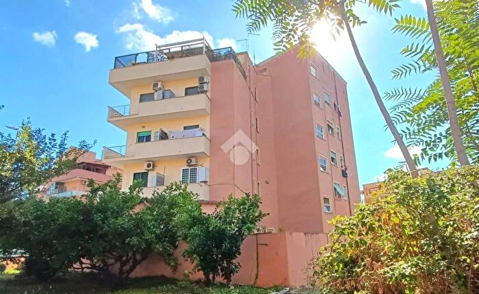 Appartamento bilocale in vendita in Via Michele Stefano De Rossi, Roma