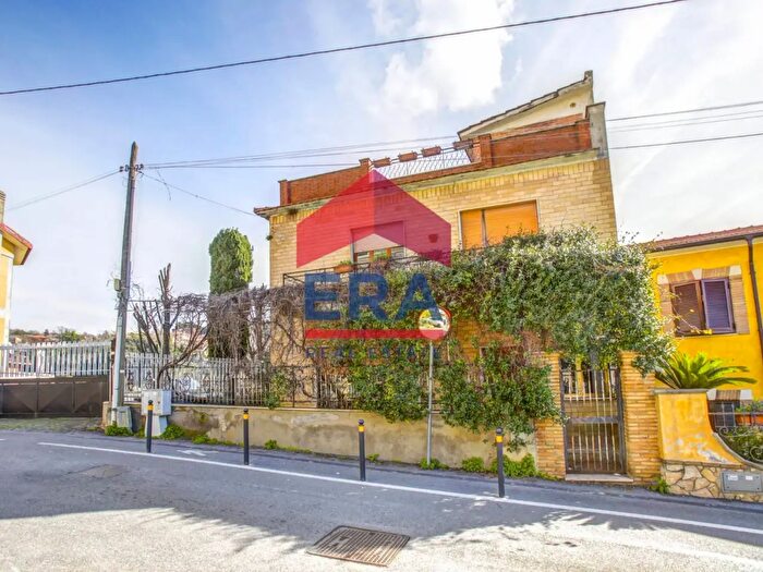 Casa con 5 locali in vendita in Strada Nuova, Ariccia
