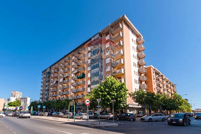 Appartamento quadrilocale in vendita in Via Oreto, Palermo