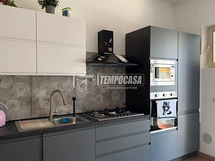 Appartamento trilocale in vendita in Via Giosuè Carducci, Moncalieri