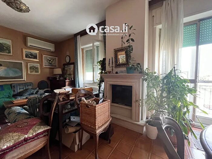 Appartamento con 7 locali in vendita in Via dell' Agave, Livorno