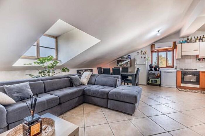 Casa quadrilocale in vendita in Strada Acque Alte, Latina