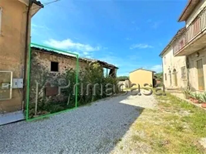 Casa con 6 locali in vendita in Piazza Marconi, Ronca