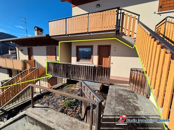 Appartamento trilocale in vendita in Via Guglielmo Marconi, Ossimo