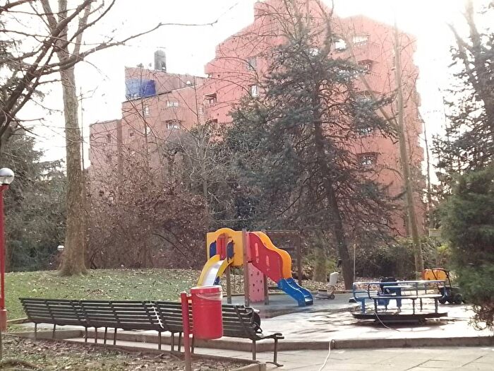 Appartamento trilocale in affitto in Via delle Forze Armate, Baggio, Milano