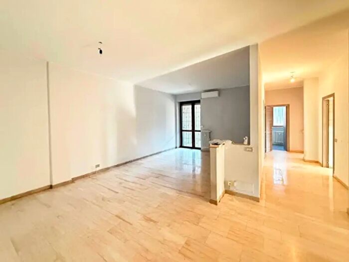 Appartamento trilocale in affitto in Viale Elvezia, Monza