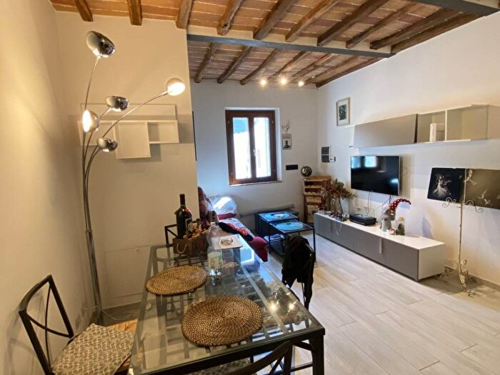 Appartamento trilocale in affitto in Fuori Porta San Marco, Siena