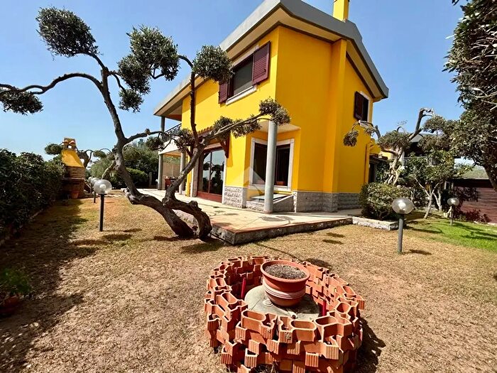 Casa quadrilocale in vendita in Torre degli Ulivi Settore a, Capoterra