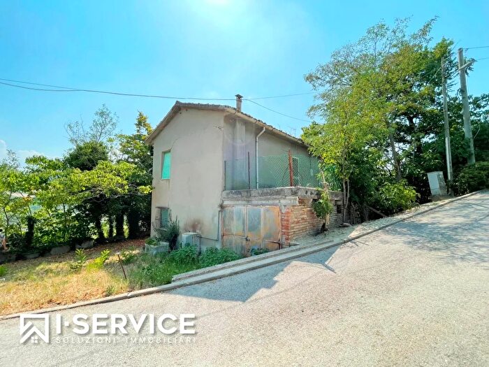 Casa con 8 locali in vendita in Via Formignano, Cesena