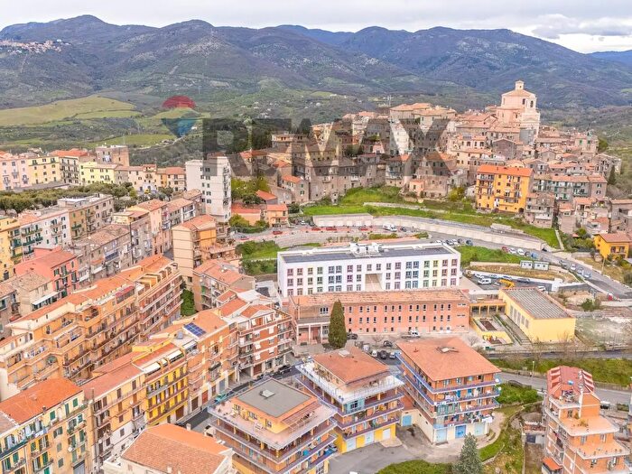 Appartamento quadrilocale in vendita in Via della Libertà, Castel Madama