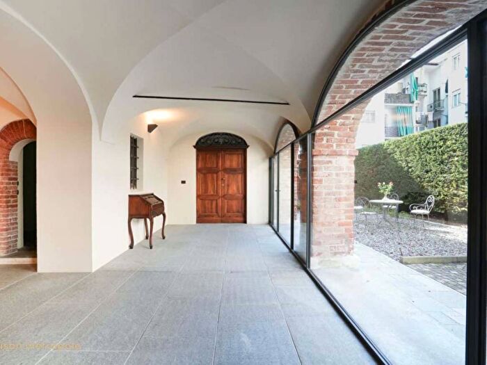 Appartamento quadrilocale in affitto in Via Giosuè Carducci, Centro Storico, Asti