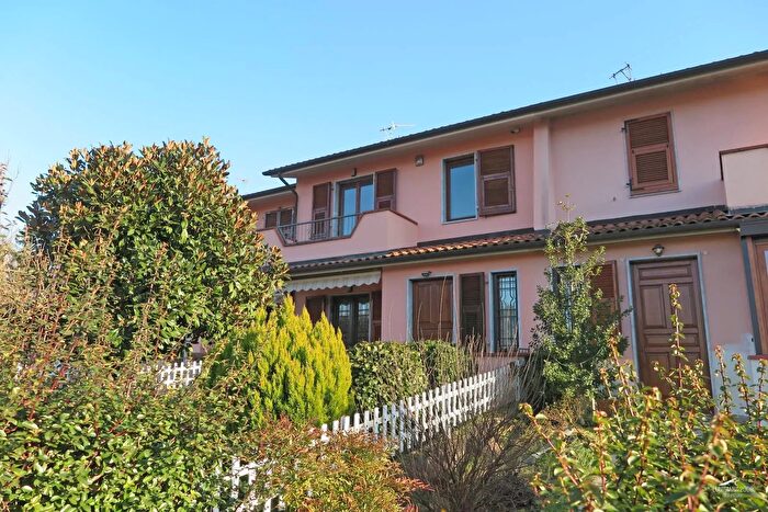 Casa con 6 locali in vendita in Villafranca In Lunigiana