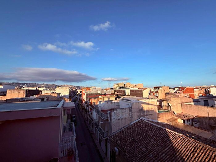 Appartamento quadrilocale in vendita in Floridia