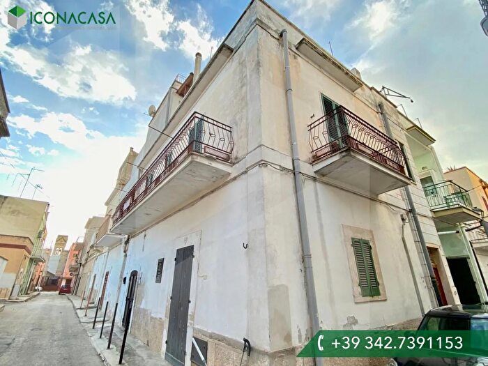 Casa trilocale in vendita in Via dei Colli, Bitonto