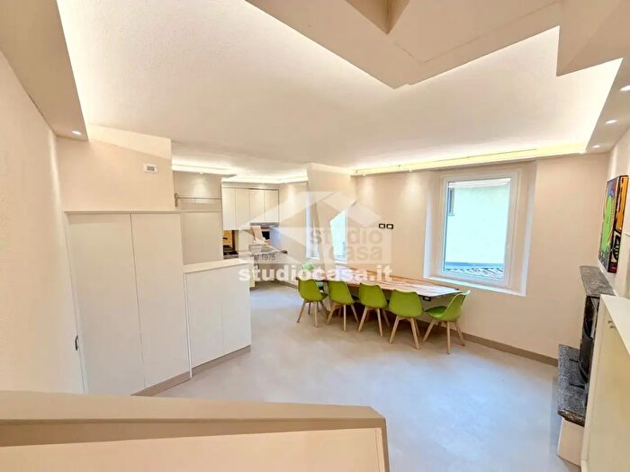 Appartamento bilocale in vendita in Mazzini, Lovere