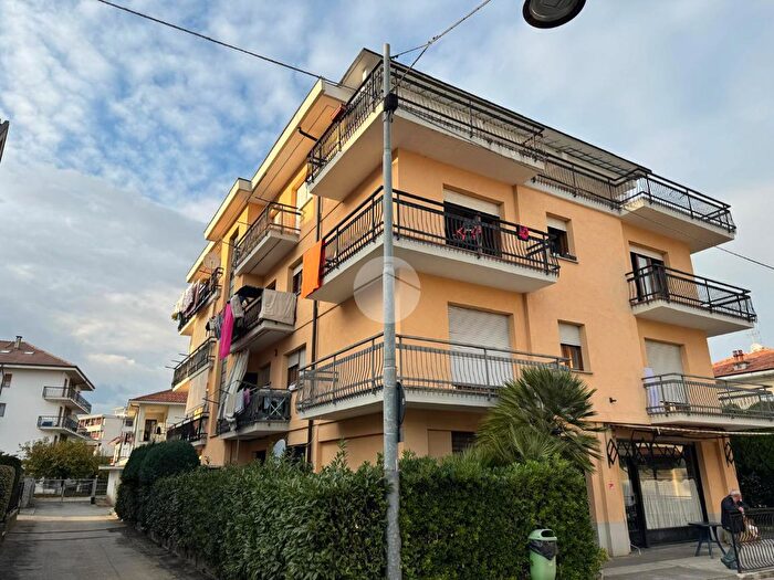 Appartamento trilocale in vendita in Via XXIV Maggio, Cuorgne