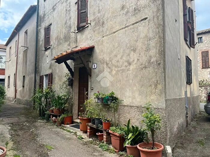 Appartamento quadrilocale in vendita in Via Carlo Alberto, Amelia