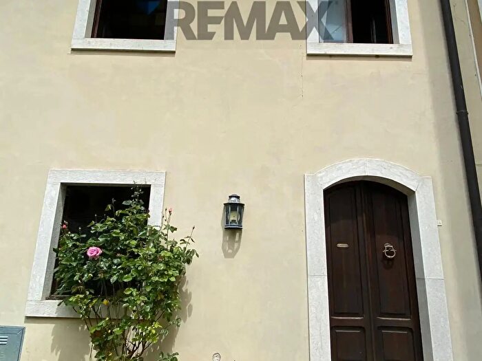 Appartamento trilocale in vendita in Borgo Castellone, Picinisco