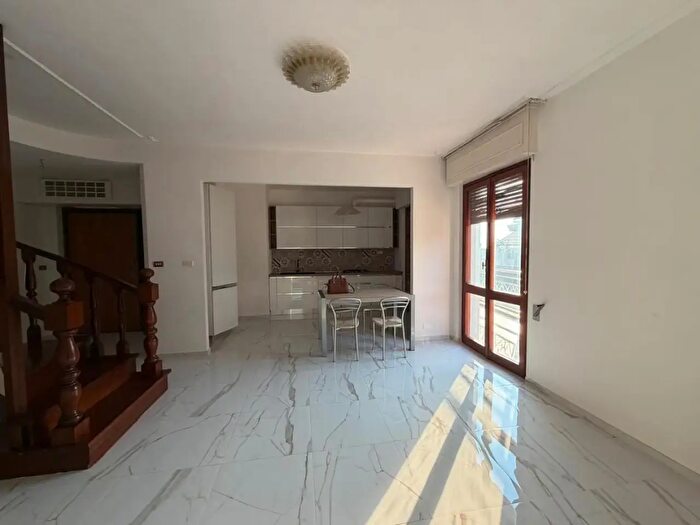 Appartamento con 5 locali in vendita in Carrara
