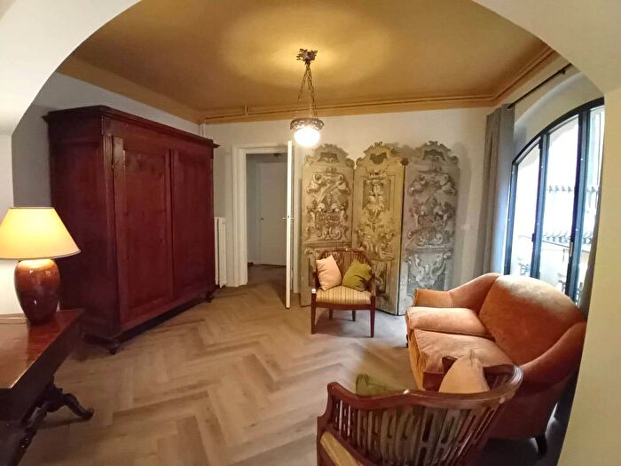 Appartamento con 6 locali in affitto in Via Castiglione, Santo Stefano, Bologna