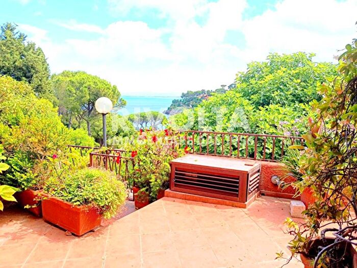 Appartamento con 5 locali in affitto in Via Costa degli Ulivi, Porto Santo Stefano, Monte Argentario