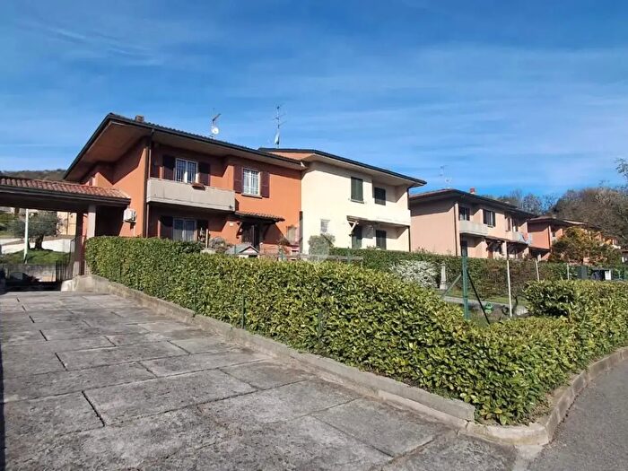Appartamento quadrilocale in vendita in Via Luigi di Bernardo, Iseo