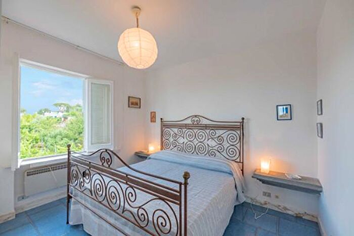 Casa con 6 locali in vendita in Via LI Campi, Anacapri