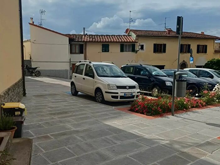 Appartamento trilocale in vendita in San Casciano In Val Di Pesa