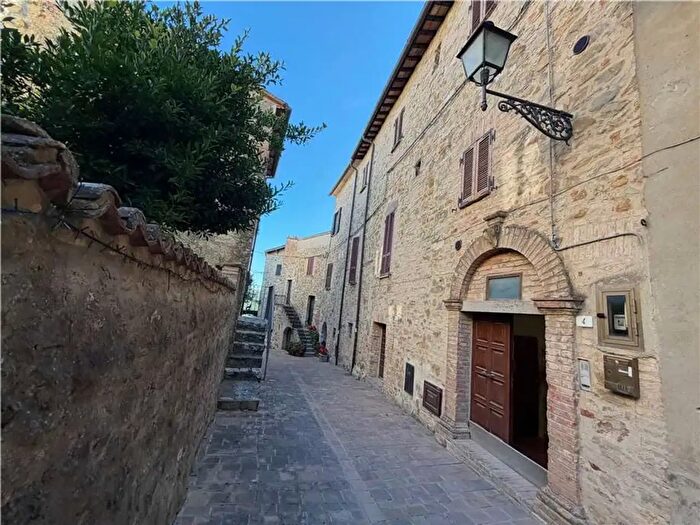 Casa con 5 locali in vendita in Via Saragano, Gualdo Cattaneo