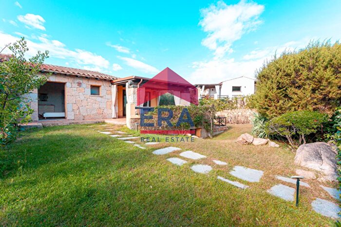 Casa con 7 locali in vendita in Villaggio Punta Molara Snc, San Teodoro
